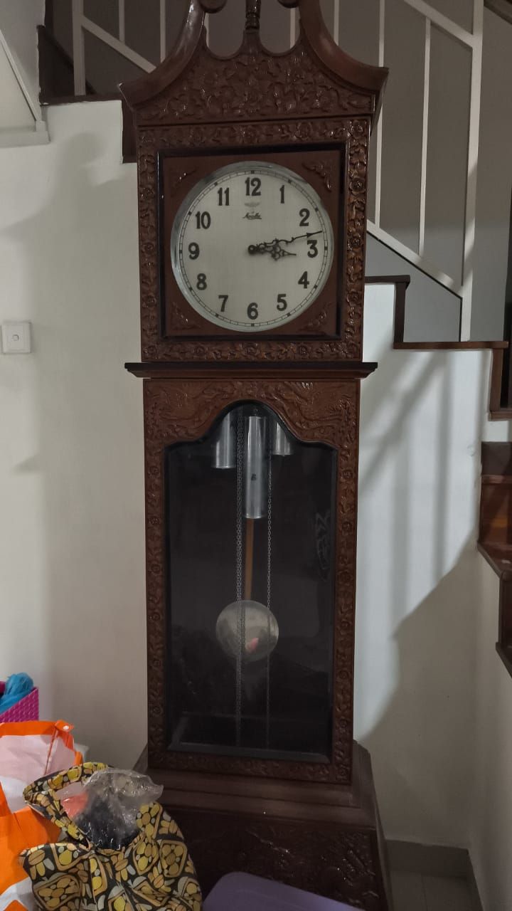 Moathe Antique Grandfather Clock