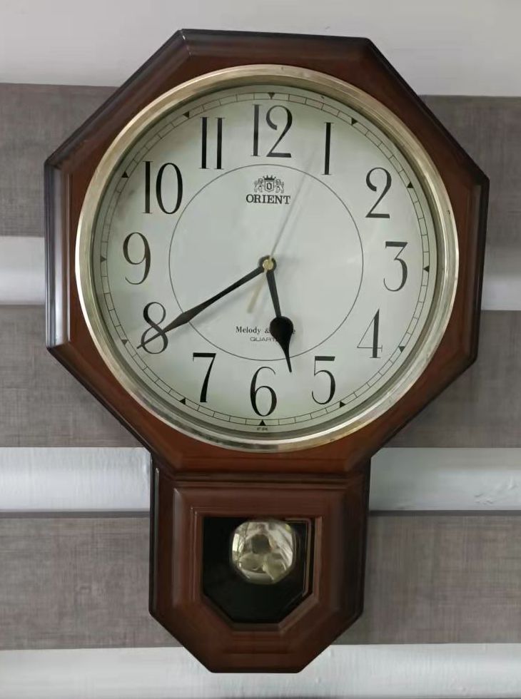 Orient Japan Quartz Melody & Strike Pendulum Wall Clock OE007