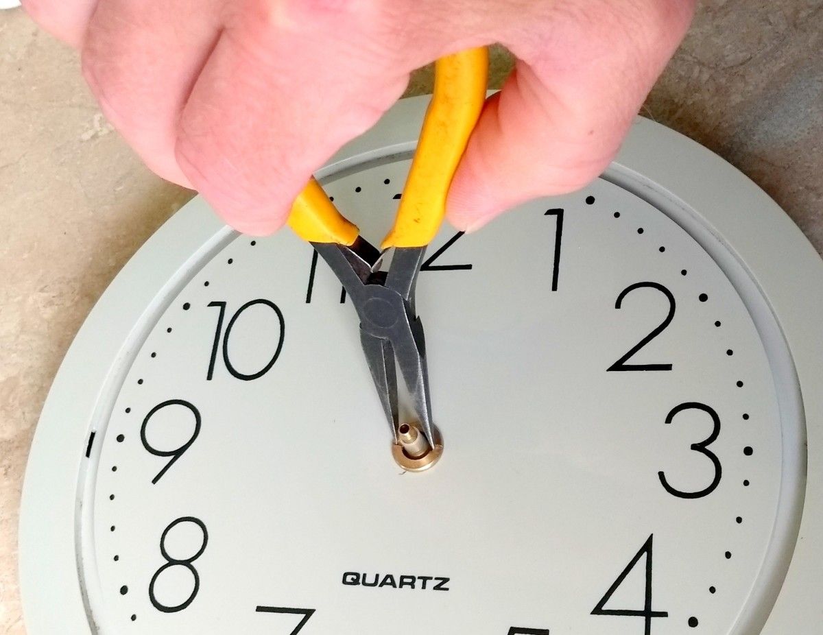 Wall Clock Service